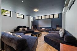 Kew Drive (D16), Detached #464496121